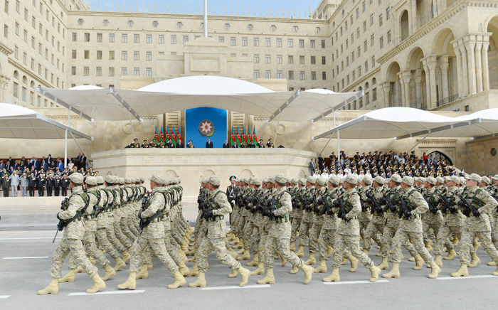 Military parade held in Baku (PHOTO)