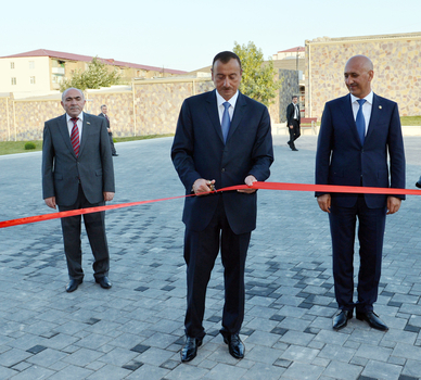 Azerbaijani President attends opening of Youth Center in Siyazan (PHOTO)