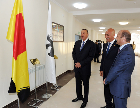 Azerbaijani President attends opening of Youth Center in Siyazan (PHOTO)