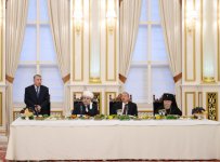 President Ilham Aliyev attends Iftar party (PHOT0)