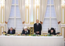 President Ilham Aliyev attends Iftar party (PHOT0)