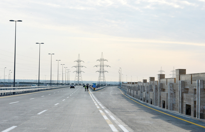 Azerbaijani President attends opening of highway to Qala residential area (PHOTO)
