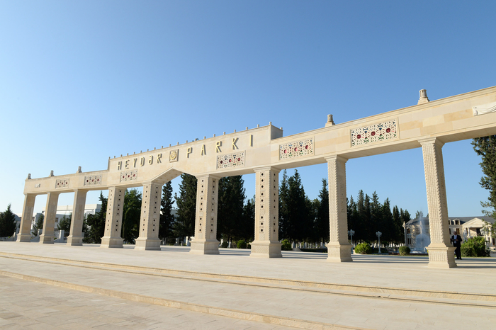 Azerbaijani President arrives in Kurdamir region (PHOTO)
