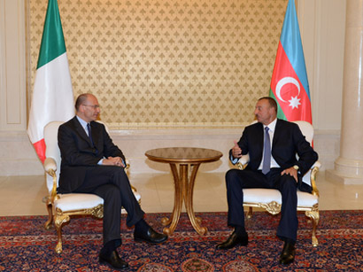 Azerbaijani President, Italian Prime Minister have one-on-one meeting (PHOTO)