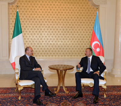 Azerbaijani President, Italian Prime Minister have one-on-one meeting (PHOTO)
