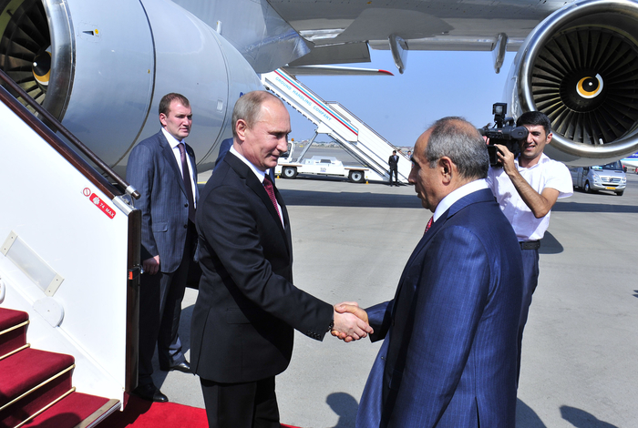 Russian President arrives in Azerbaijan  (PHOTO)