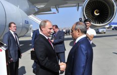 Russian President arrives in Azerbaijan  (PHOTO)