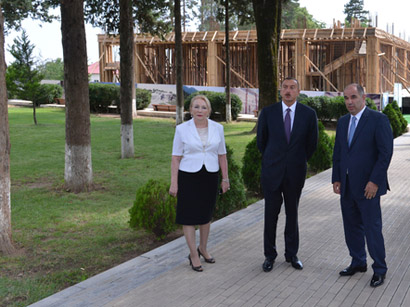 President Ilham Aliyev inspects construction work at Heydar Aliyev Center in Oghuz (PHOTO)
