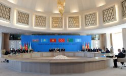 Azerbaijani president proposes holding joint exhibition of tourism potential of Turkic-speaking countries (PHOTO)