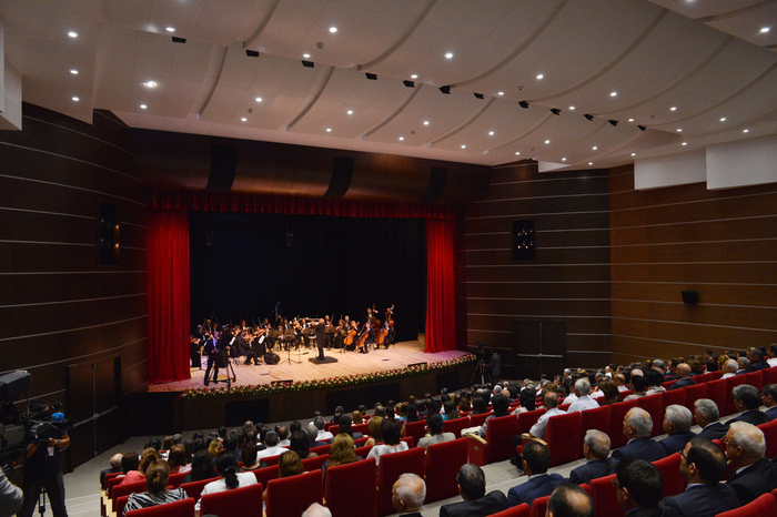 Azerbaijani, Turkish and Kyrgyz presidents attend concert in Gabala (PHOTO)