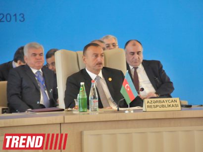 Azerbaijani president proposes holding joint exhibition of tourism potential of Turkic-speaking countries (PHOTO)