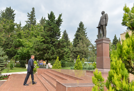 Azerbaijani President Ilham Aliyev arrives in Zagatala District (PHOTO)