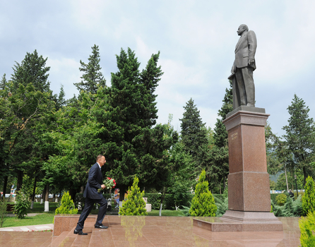 Azerbaijani President Ilham Aliyev arrives in Zagatala District (PHOTO)