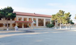 Azerbaijani President familiarizes with state of school in Baku’s Buzovna settlement after major overhaul, participates in opening of new academic building (PHOTO)