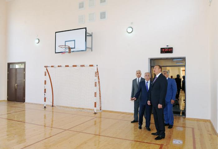 Azerbaijani President familiarizes with state of school in Baku’s Buzovna settlement after major overhaul, participates in opening of new academic building (PHOTO)