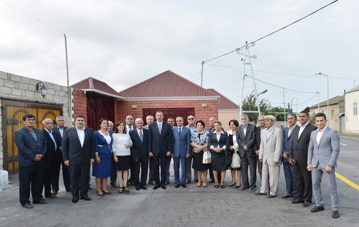 Azerbaijani President Ilham Aliyev inspects reconstruction work to improve internal roads in Mashtaga (PHOTO)