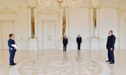 Azerbaijani President receives credentials of ambassadors of several countries (PHOTO)