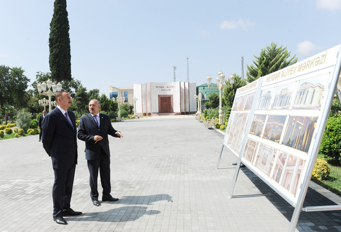 Azerbaijani President Ilham Aliyev arrives in Jalilabad District (PHOTO)
