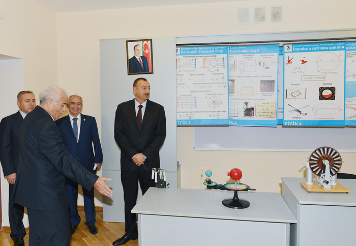 President Ilham Aliyev inspects two remodeled schools in Baku (PHOTO)