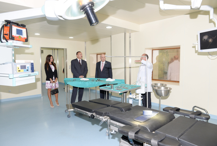 President Ilham Aliyev and his spouse attend opening of Training and Surgical Clinic of Azerbaijan Medical University (PHOTO)