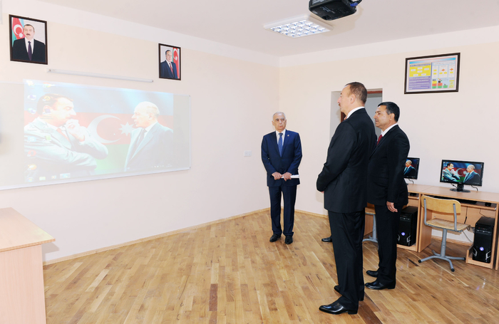 Azerbaijani President visits schools in Khatai district of Baku after overhaul (PHOTO)