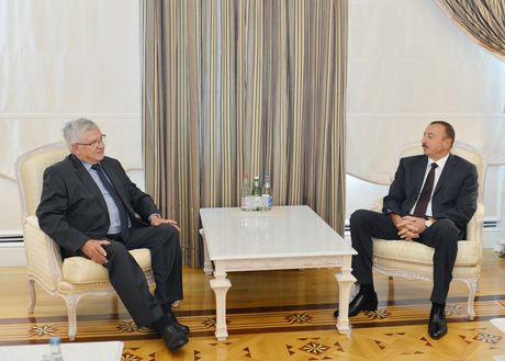 Azerbaijani President receives French parliamentarians