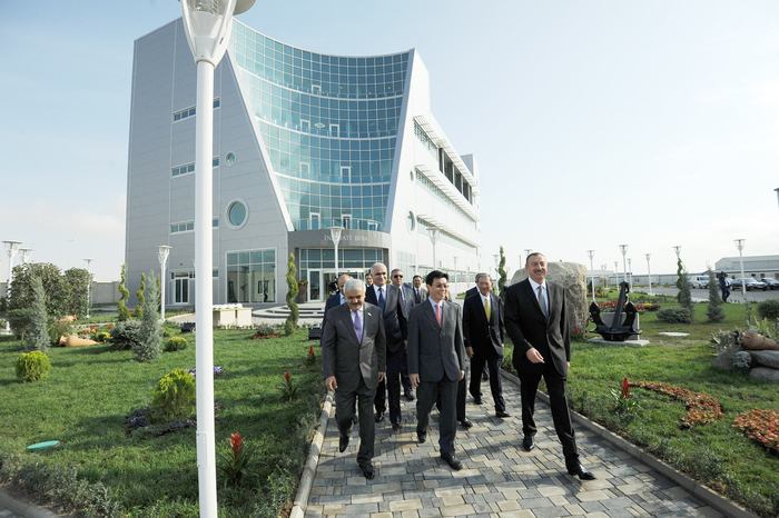 Azerbaijani President attends opening of shipyard in Baku (PHOTO)