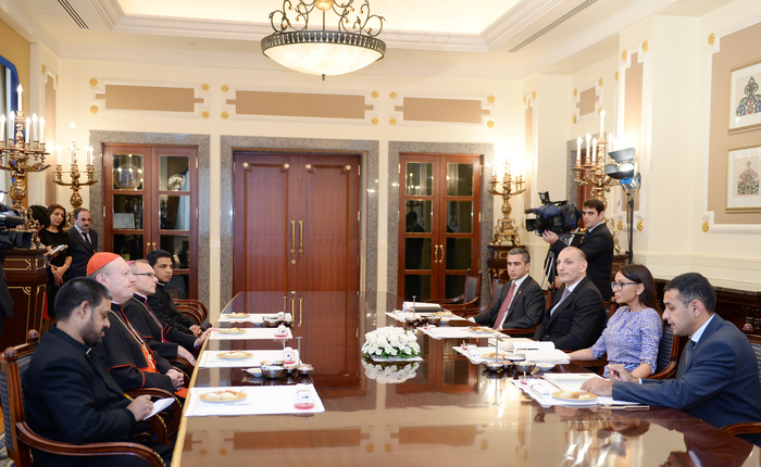 Heydar Aliyev Foundation president Mehriban Aliyeva meets president of Pontifical Council for Culture (PHOTO)