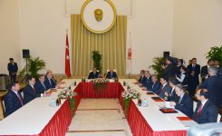 President Ilham Aliyev meets Chairman of Grand National Assembly of Turkey (PHOTO)