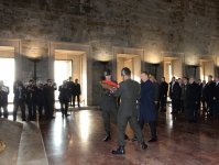 Azerbaijani President visits mausoleum of Mustafa Kemal Ataturk (PHOTO)