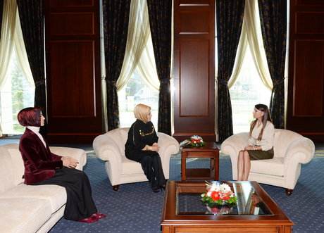 Azerbaijan`s first lady meets spouse of Turkish Premier (PHOTO)