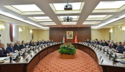 Azerbaijan, Turkey sign bilateral documents (PHOTO)