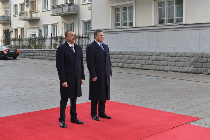 Official welcome ceremony of Azerbaijani President Ilham Aliyev takes place in Kiev (PHOTO)