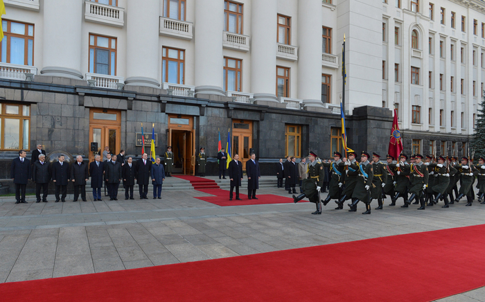 Official welcome ceremony of Azerbaijani President Ilham Aliyev takes place in Kiev (PHOTO)