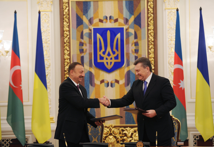 Azerbaijan, Ukraine sign five documents (PHOTO)