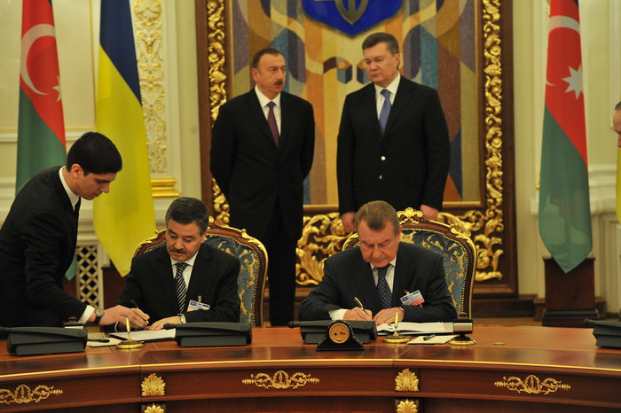 Azerbaijan, Ukraine sign five documents (PHOTO)