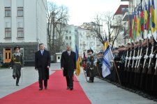 Official welcome ceremony of Azerbaijani President Ilham Aliyev takes place in Kiev (PHOTO)