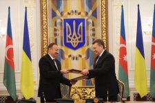 Azerbaijan, Ukraine sign five documents (PHOTO)