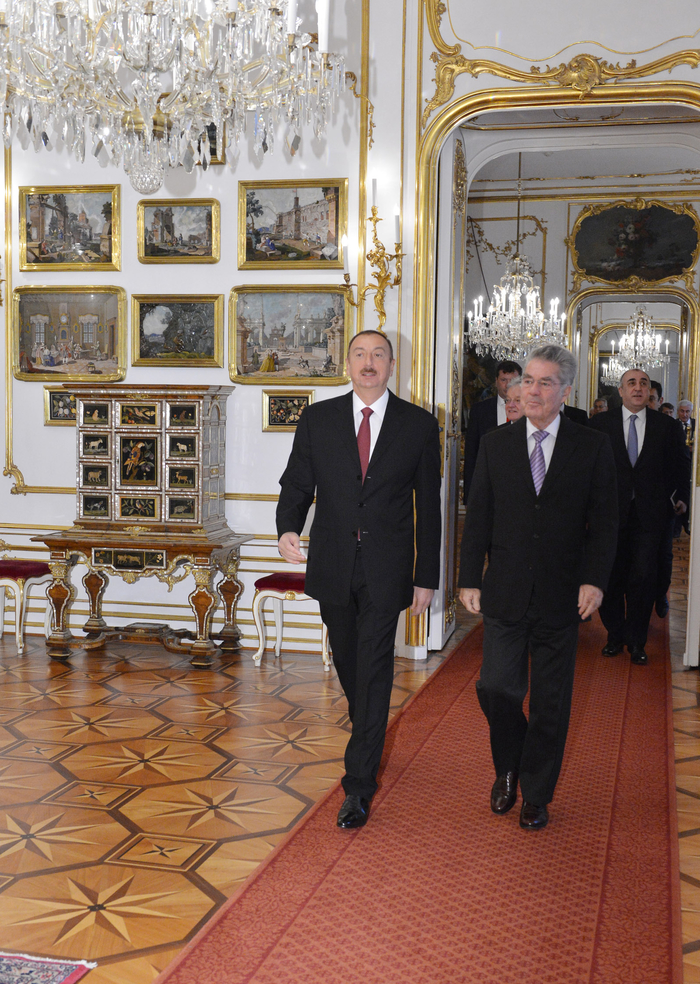 Azerbaijani President Ilham Aliyev meets his Austrian counterpart (PHOTO)