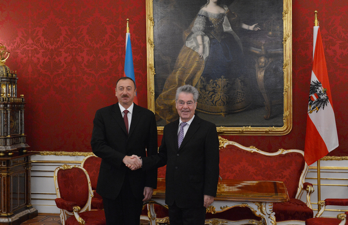 Azerbaijani President Ilham Aliyev meets his Austrian counterpart (PHOTO)