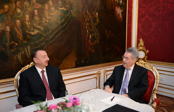 Azerbaijani President Ilham Aliyev meets his Austrian counterpart (PHOTO)