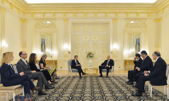 Azerbaijani president receives EU Commissioner for Energy