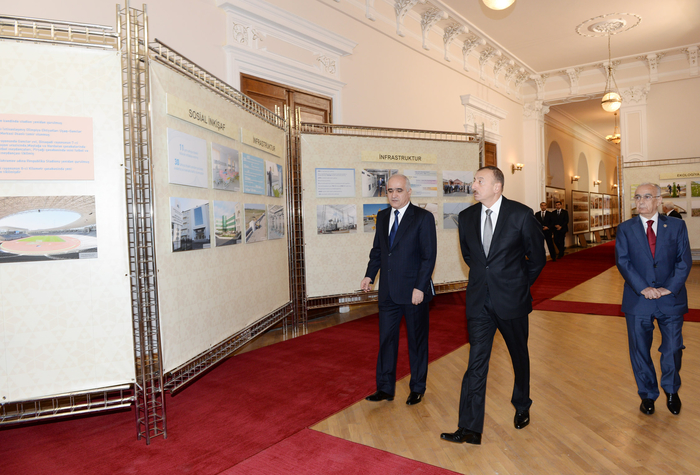 President Ilham Aliyev presides over conference on outcomes of state program on socio-economic development of Baku and surrounding small districts (PHOTO)