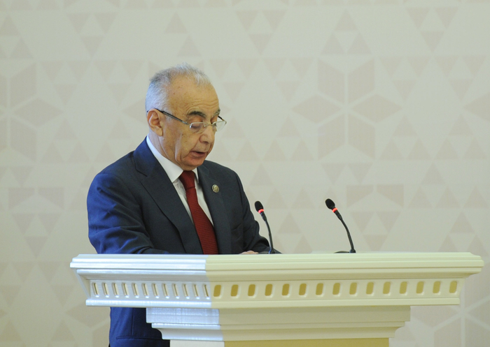 President Ilham Aliyev presides over conference on outcomes of state program on socio-economic development of Baku and surrounding small districts (PHOTO)