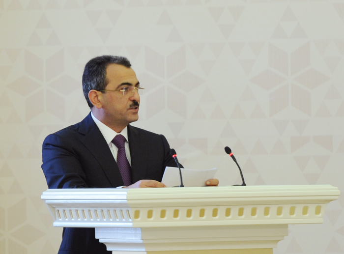 President Ilham Aliyev presides over conference on outcomes of state program on socio-economic development of Baku and surrounding small districts (PHOTO)
