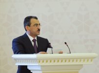 President Ilham Aliyev presides over conference on outcomes of state program on socio-economic development of Baku and surrounding small districts (PHOTO)