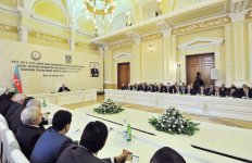 President Ilham Aliyev presides over conference on outcomes of state program on socio-economic development of Baku and surrounding small districts (PHOTO)