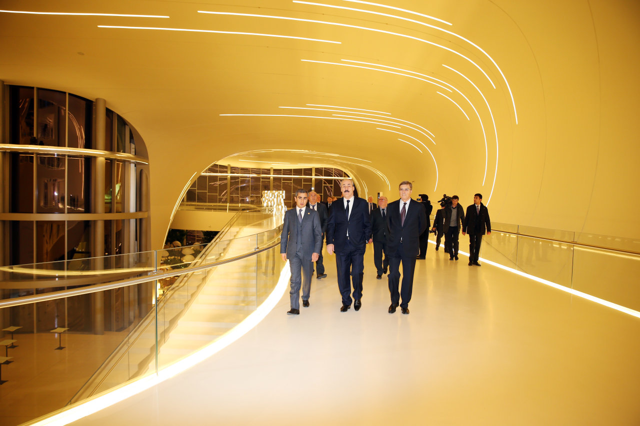 President of Dagestan visits Heydar Aliyev Center in Baku (PHOTO)