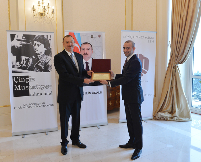 Azerbaijani president named “Person of the year 2013” by National Hero Chingiz Mustafayev Foundation and ANS Group of Companies (PHOTO)
