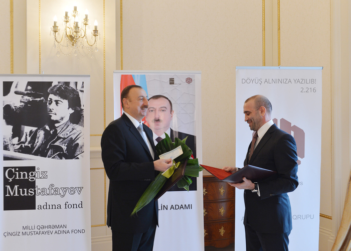 Azerbaijani president named “Person of the year 2013” by National Hero Chingiz Mustafayev Foundation and ANS Group of Companies (PHOTO)